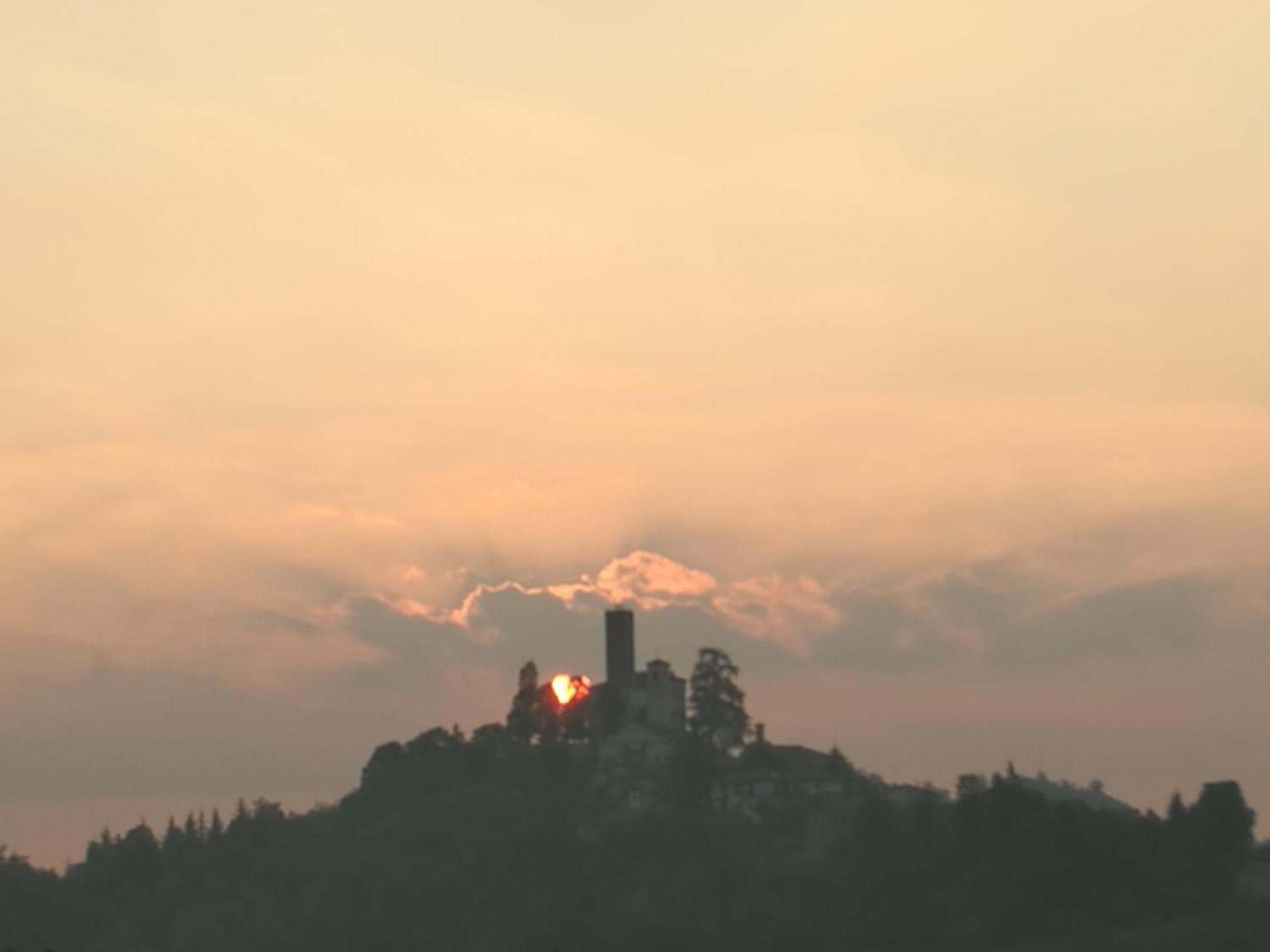 Casa Nel Verde Ca Dla Cola Mombasiglio Buitenkant foto