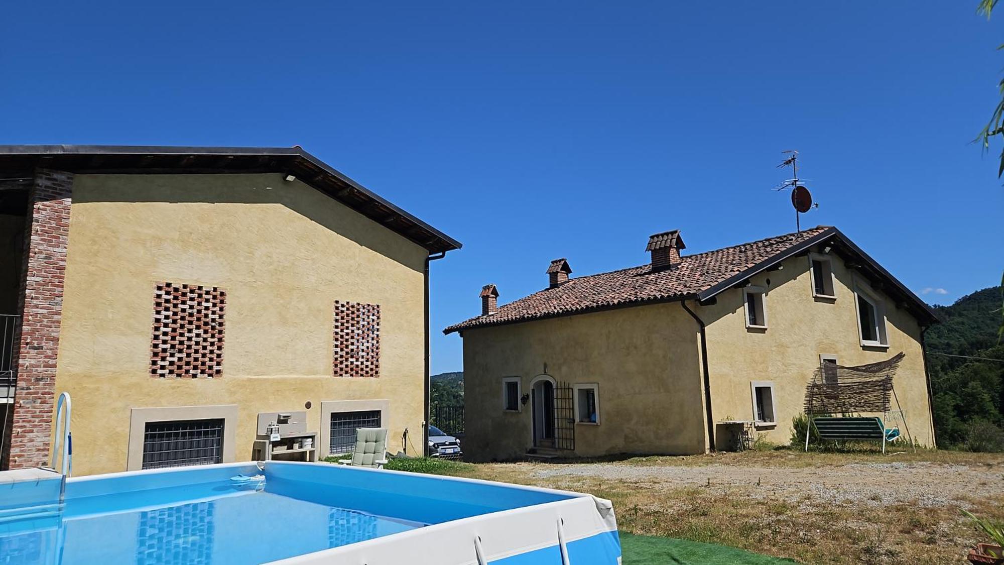 Casa Nel Verde Ca Dla Cola Mombasiglio Buitenkant foto