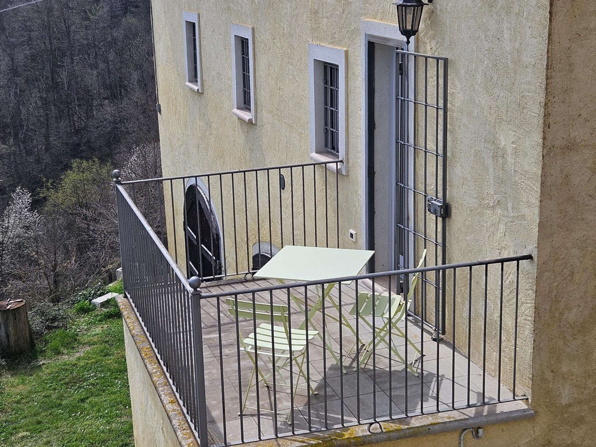 Casa Nel Verde Ca Dla Cola Mombasiglio Buitenkant foto